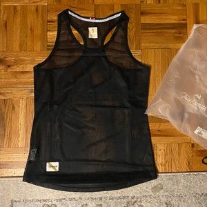 Black mesh strata tank - Tracksmith
